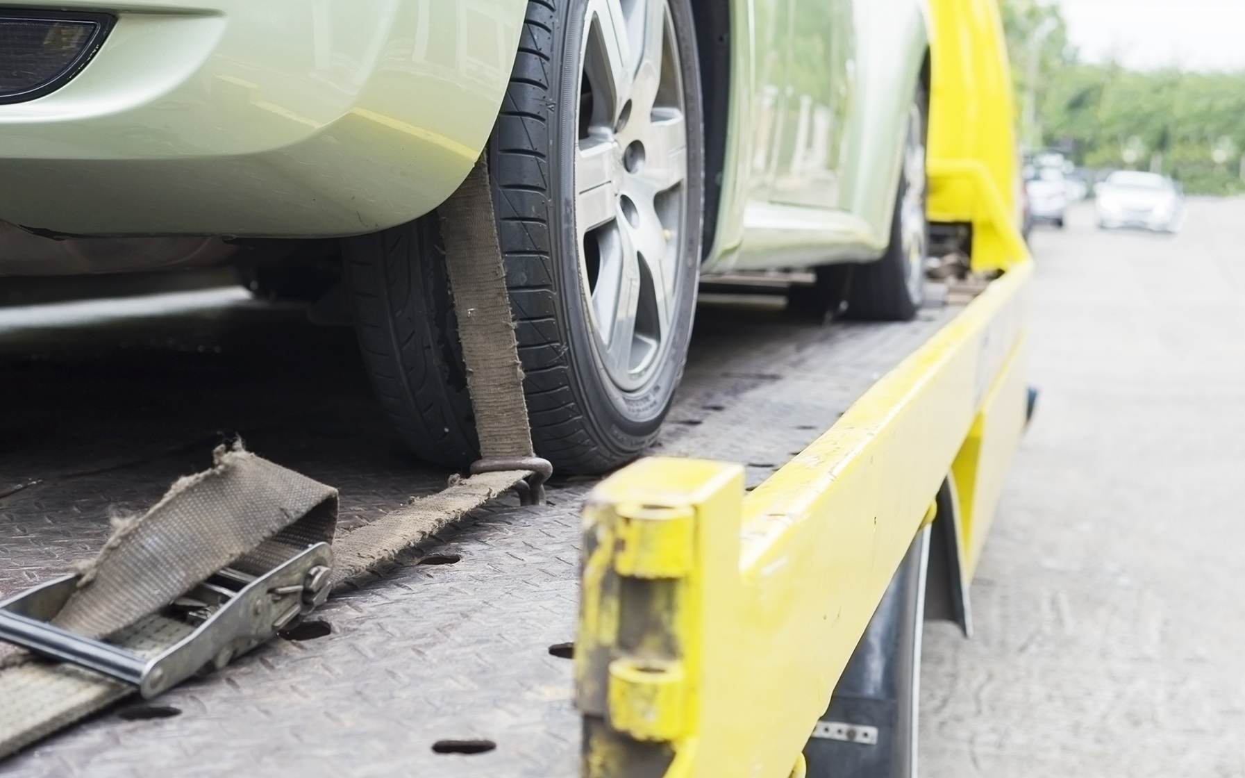Road assistance - towing and on-site repair